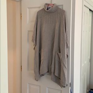 Saks Fifth Ave 100% cashmere poncho, one size